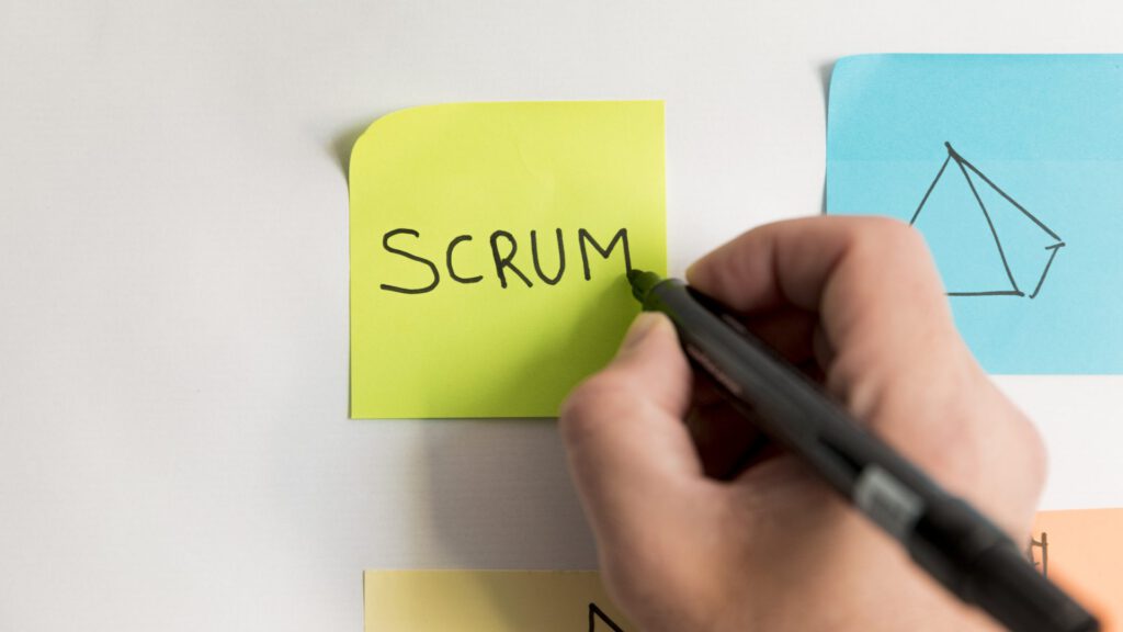 Co to jest Scrum? Jak może pomóc Twojej firmie?